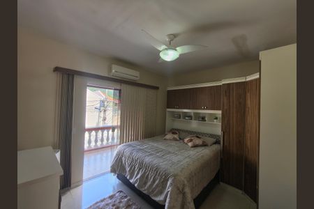 Casa à venda com 645m², 6 quartos e 5 vagas Casa à venda com 645m², 6 quartos e 5 vagasQuarto 6 Suite
