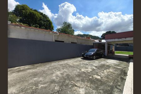 Casa à venda com 645m², 6 quartos e 5 vagas Casa à venda com 645m², 6 quartos e 5 vagasGaragem