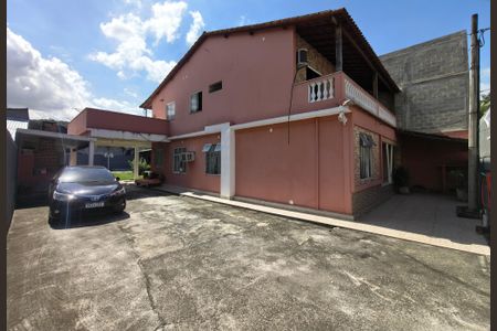 Casa à venda com 645m², 6 quartos e 5 vagas Casa à venda com 645m², 6 quartos e 5 vagasGaragem