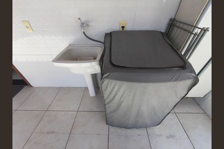 Casa à venda com 645m², 6 quartos e 5 vagas Casa à venda com 645m², 6 quartos e 5 vagasTerraço - Area de Serviço