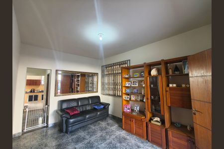 Sala de casa à venda com 6 quartos, 645m² em Taquara, Rio de Janeiro