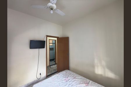 Casa à venda com 645m², 6 quartos e 5 vagas Casa à venda com 645m², 6 quartos e 5 vagasQuarto 2