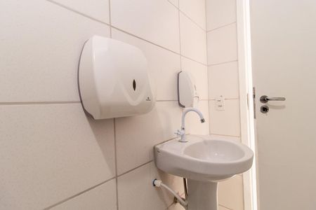 Casa para alugar com 150m², 5 quartos e 4 vagas Casa para alugar com 150m², 5 quartos e 4 vagasBanheiro Social