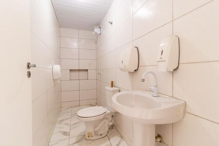 Banheiro Social de casa para alugar com 5 quartos, 150m² em Alto Boqueirão, Curitiba