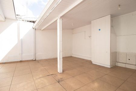 Casa para alugar com 150m², 5 quartos e 4 vagas Casa para alugar com 150m², 5 quartos e 4 vagasÁrea comum - Churrasqueira