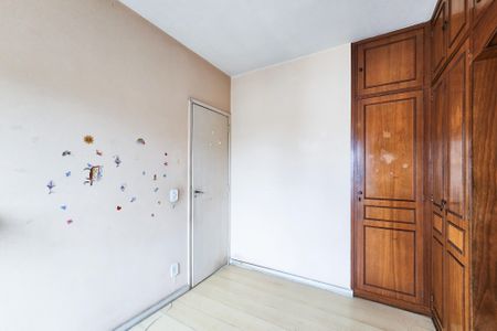 Apartamento à venda com 70m², 3 quartos e 1 vagaQuarto 2