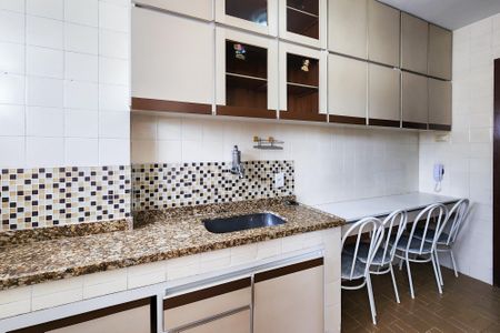 Apartamento à venda com 70m², 3 quartos e 1 vagaCozinha 