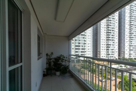 Apartamento para alugar com 91m², 3 quartos e 2 vagasVaranda