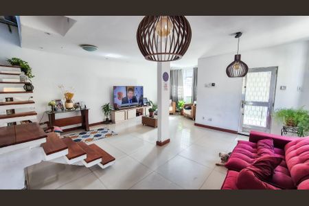 sala de casa à venda com 4 quartos, 226m² em Penha, Rio de Janeiro
