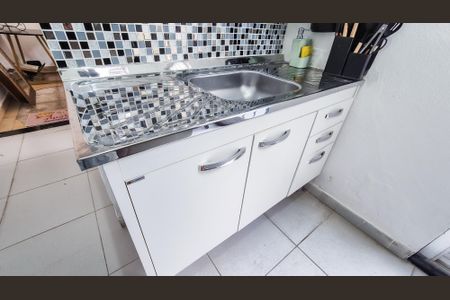 Casa à venda com 226m², 4 quartos e 2 vagasEdícula - Cozinha 