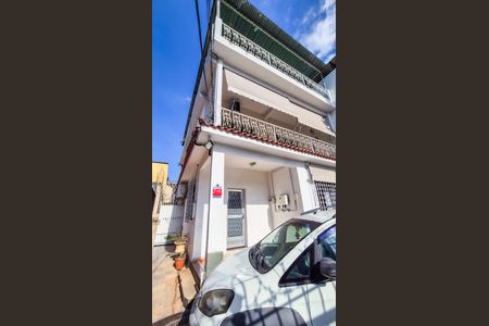 Casa à venda com 226m², 4 quartos e 2 vagasGaragem - lateral da Casa 