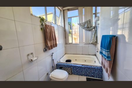 Casa à venda com 226m², 4 quartos e 2 vagas2º Andar - Quarto 2 - Banheiro - Suíte 