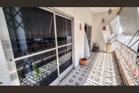 Casa à venda com 226m², 4 quartos e 2 vagasVaranda 2º Andar