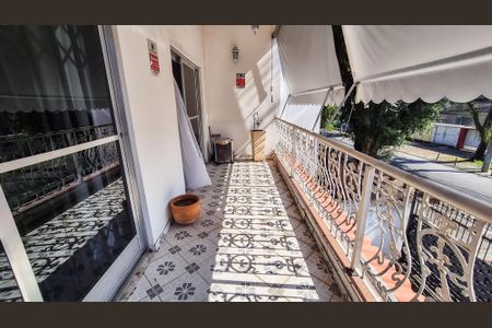 Casa à venda com 226m², 4 quartos e 2 vagasVaranda 2º Andar