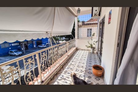 Casa à venda com 226m², 4 quartos e 2 vagasVaranda 2º Andar