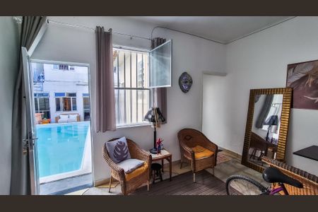 Casa à venda com 226m², 4 quartos e 2 vagasEdícula - Sala  