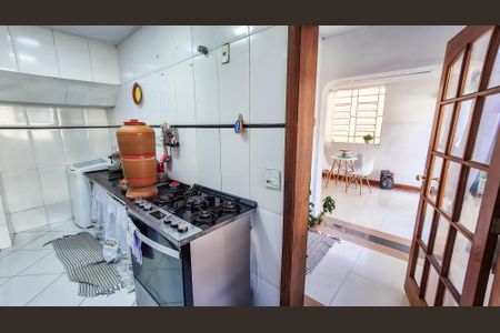 Casa à venda com 226m², 4 quartos e 2 vagasCozinha 