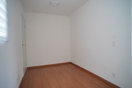 Sala de apartamento para alugar com 2 quartos, 42m² em Rubem Berta, Porto Alegre