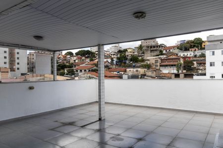Apartamento para alugar com 95m², 3 quartos e 4 vagas Apartamento para alugar com 95m², 3 quartos e 4 vagasCobertura