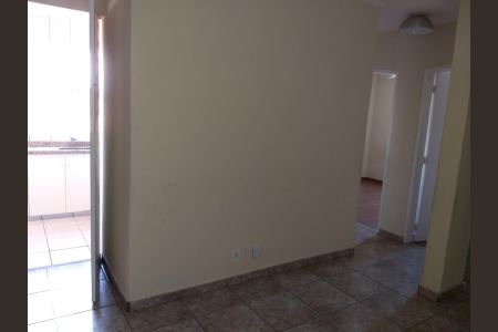 Apartamento à venda com 67m², 2 quartos e sem vagaSala
