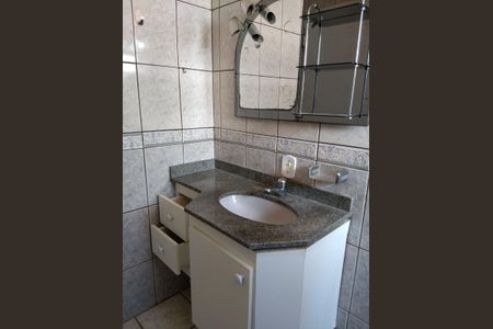 Apartamento à venda com 67m², 2 quartos e sem vagaBanheiro