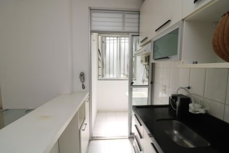 Apartamento à venda com 54m², 2 quartos e 1 vagaCozinha