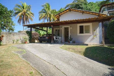 Área externa de casa à venda com 3 quartos, 100m² em Itaipu, Niterói