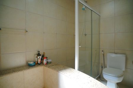 Casa à venda com 100m², 3 quartos e 2 vagasBanheiro do Quarto 3