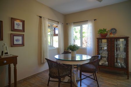 Sala de Jantar de casa à venda com 3 quartos, 100m² em Itaipu, Niterói