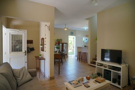 Sala de casa à venda com 3 quartos, 100m² em Itaipu, Niterói