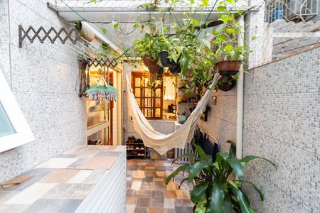 Quintal de apartamento à venda com 1 quarto, 71m² em Centro Histórico, Porto Alegre