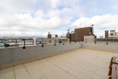 Apartamento à venda com 71m², 1 quarto e sem vaga Apartamento à venda com 71m², 1 quarto e sem vagaTerraço