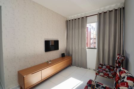 Sala de apartamento para alugar com 3 quartos, 75m² em Costa Azul, Salvador