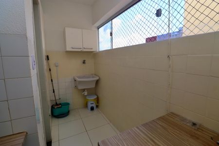 Apartamento para alugar com 75m², 3 quartos e 1 vagaÁrea de Serviço