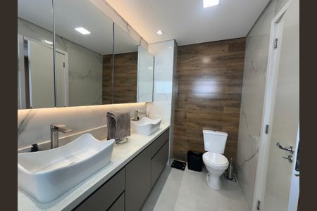 Apartamento à venda com 87m², 2 quartos e 2 vagasBanheiro da Suíte 2