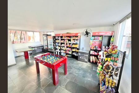 Apartamento à venda com 70m², 3 quartos e 2 vagasMercado/Sala de Jogos