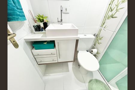 Apartamento à venda com 70m², 3 quartos e 2 vagasBanheiro