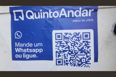 Placa instalada de kitnet/studio para alugar com 1 quarto, 15m² em Bento Ribeiro, Rio de Janeiro