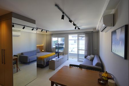 Sala - quarto de kitnet/studio para alugar com 1 quarto, 43m² em Jardim Atlântico, Florianópolis