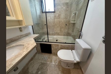 Apartamento à venda com 118m², 3 quartos e 2 vagasBanheiro da Suíte 3