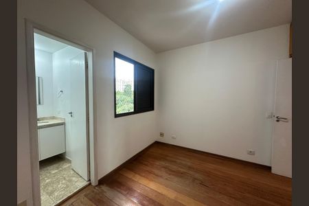 Apartamento à venda com 118m², 3 quartos e 2 vagasSuíte 1