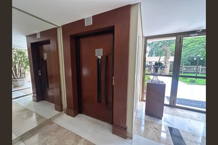 Apartamento à venda com 118m², 3 quartos e 2 vagasHall de entrada