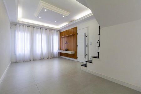 Sala de casa à venda com 2 quartos, 159m² em Jardim Textil, São Paulo