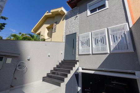Casa à venda com 159m², 2 quartos e 4 vagasFachada Interna