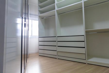 Casa à venda com 159m², 2 quartos e 4 vagasCloset 2