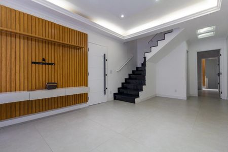 Casa à venda com 159m², 2 quartos e 4 vagasSala