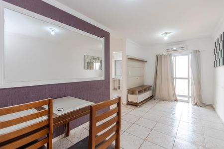 Sala de apartamento para alugar com 2 quartos, 52m² em Vila das Belezas, São Paulo