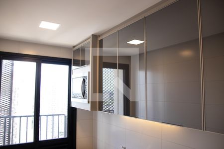 Apartamento para alugar com 79m², 2 quartos e 1 vaga Apartamento para alugar com 79m², 2 quartos e 1 vagaCozinha e Área de Serviço