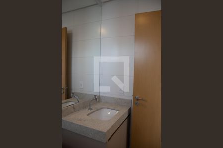 Apartamento para alugar com 79m², 2 quartos e 1 vaga Apartamento para alugar com 79m², 2 quartos e 1 vagaBanheiro da Suíte 1