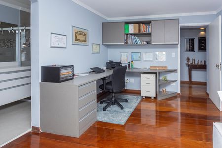 Casa à venda com 500m², 3 quartos e 3 vagasEscritório